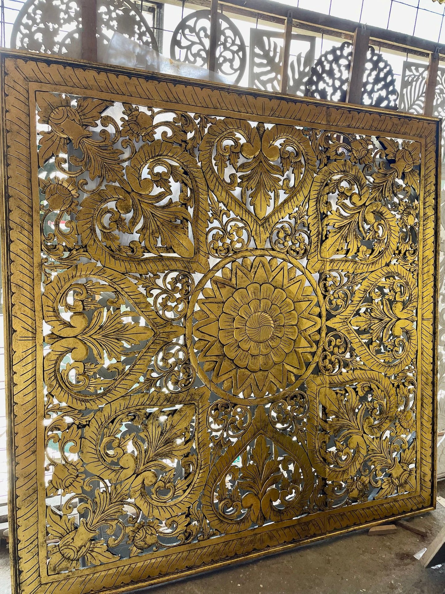 Carved Full Bed Headboard "Jantung" - Gold